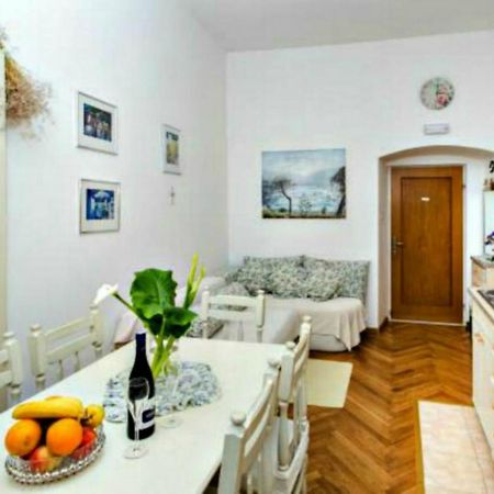Apartments Adriana Flora ดูบรอฟนิก ภายนอก รูปภาพ