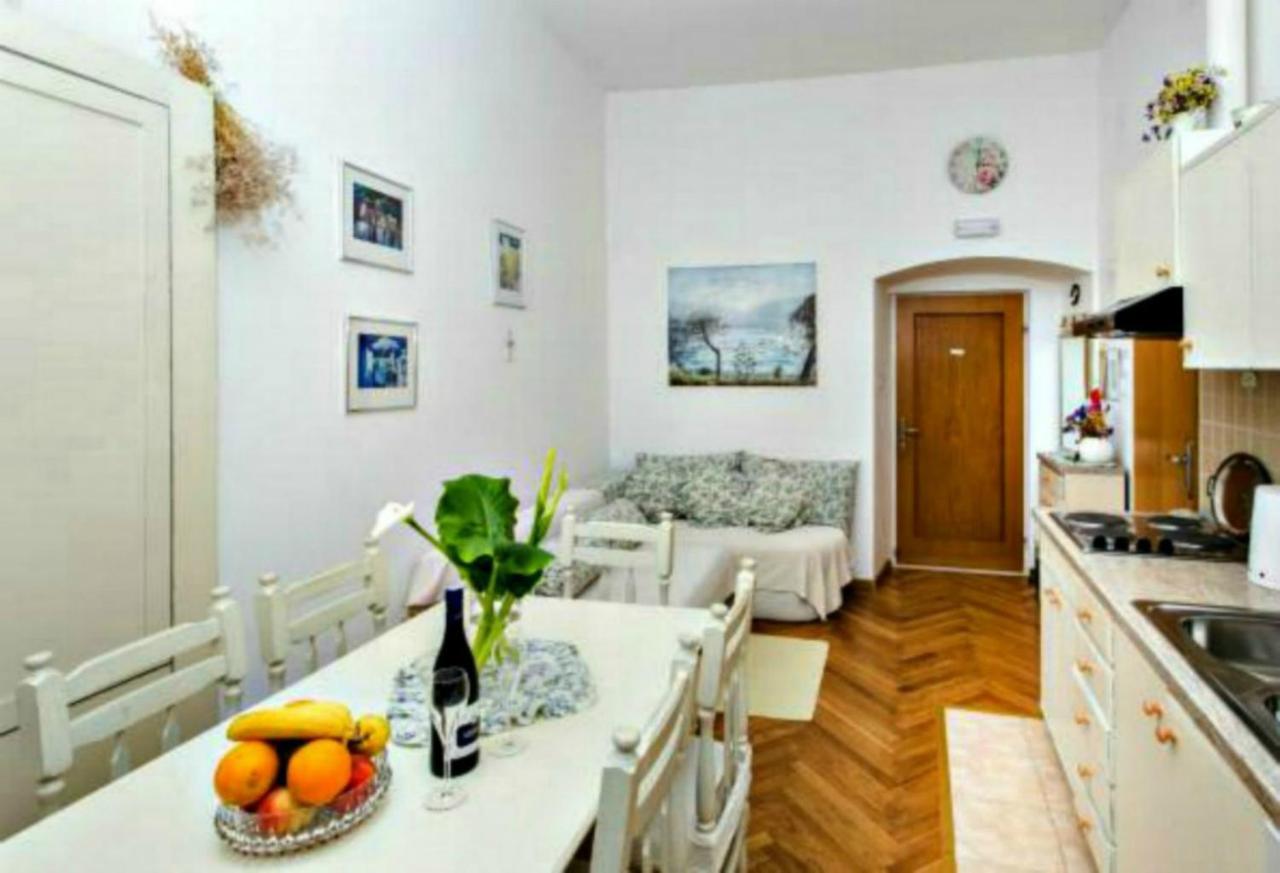 Apartments Adriana Flora ดูบรอฟนิก ภายนอก รูปภาพ